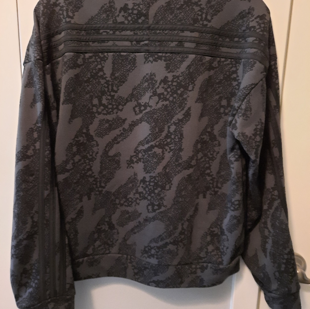 Sweatshirt - Picture 4 of 4